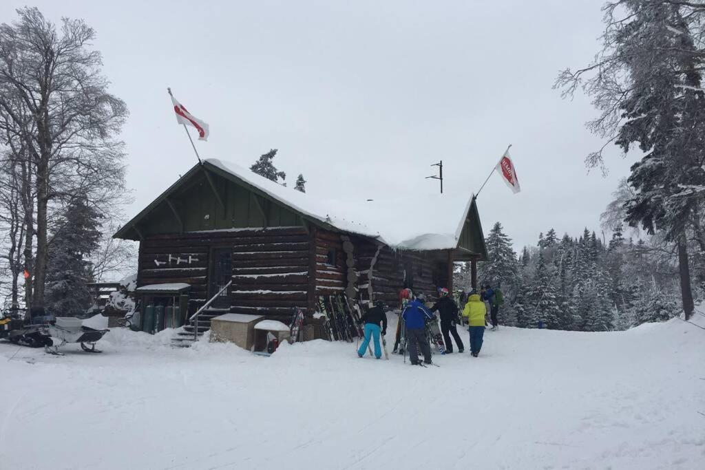 The Mountainside By Escapades Tremblant Apartment Mont-Tremblant Luaran gambar